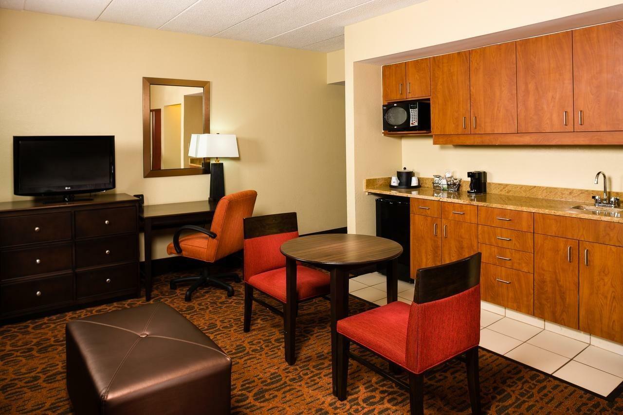 Hampton Inn Columbia Bagian luar foto