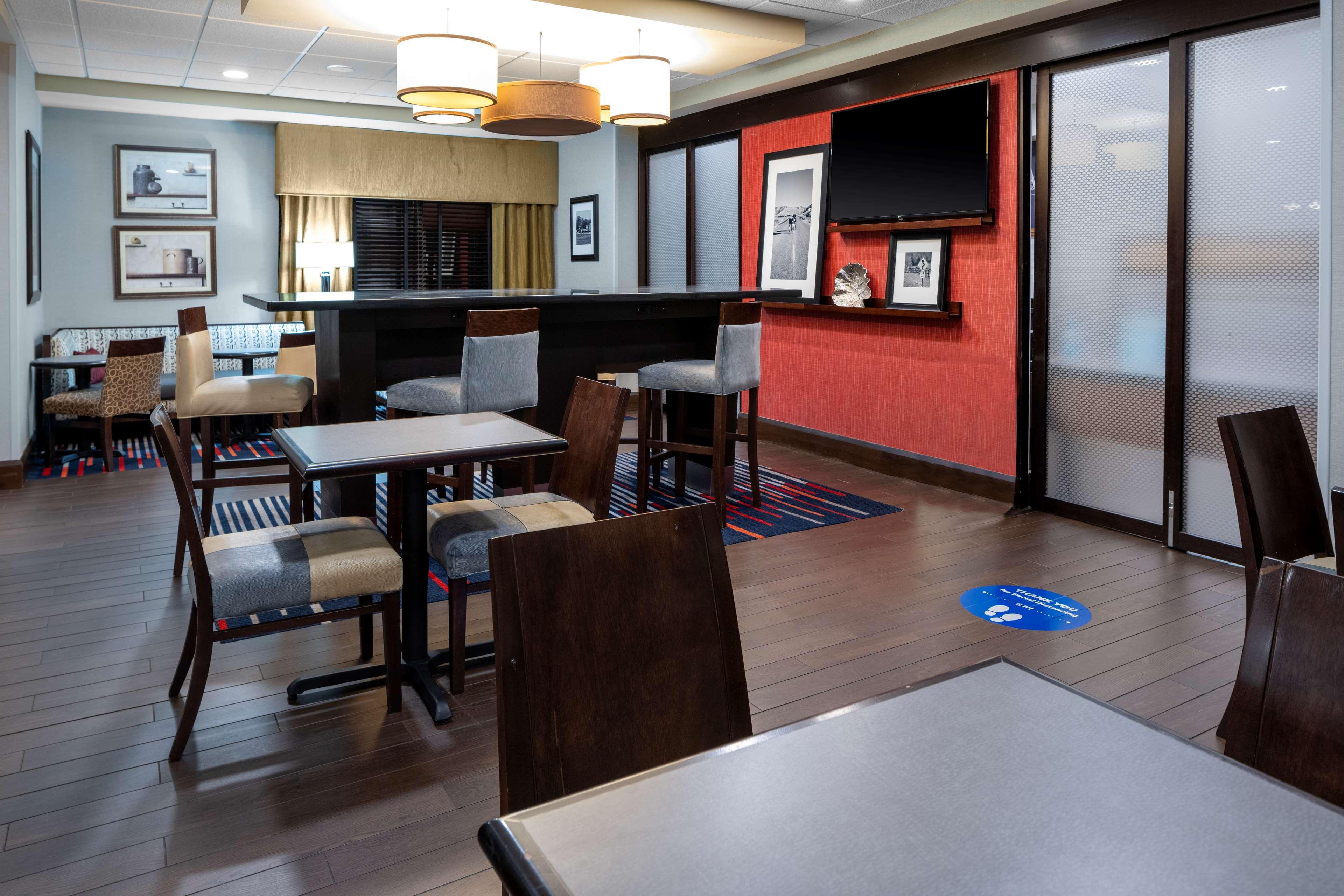 Hampton Inn Columbia Bagian luar foto