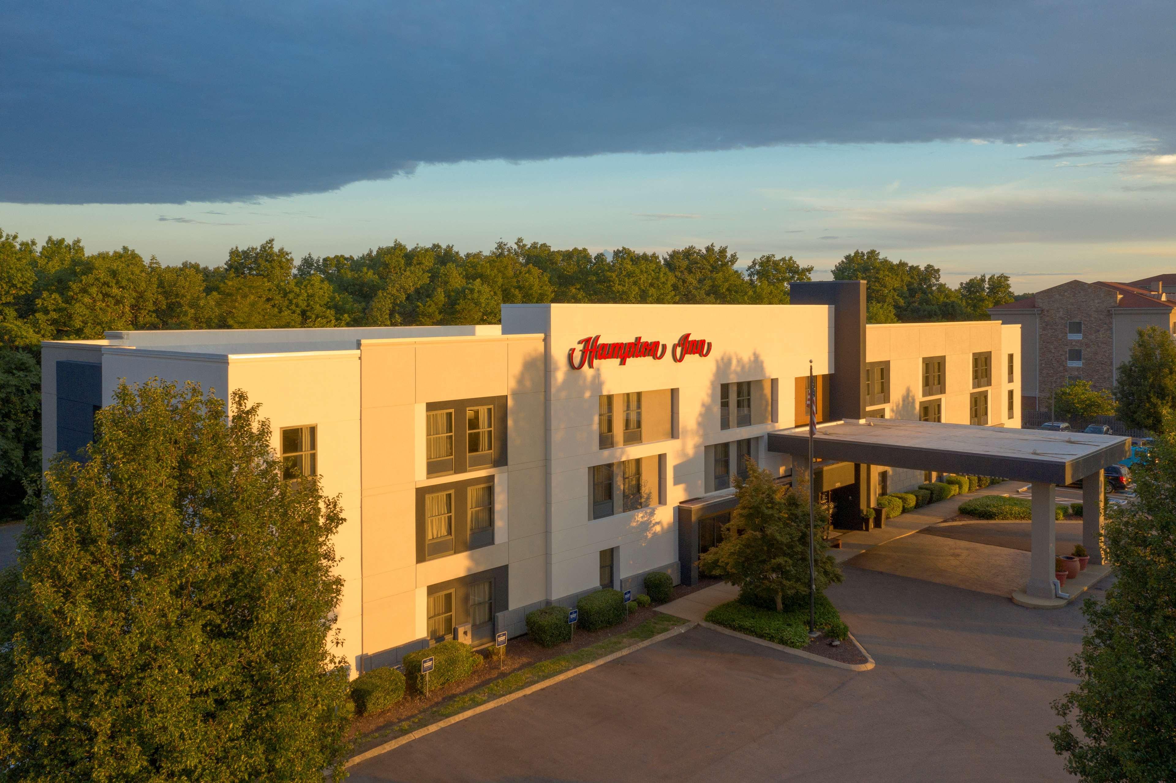 Hampton Inn Columbia Bagian luar foto