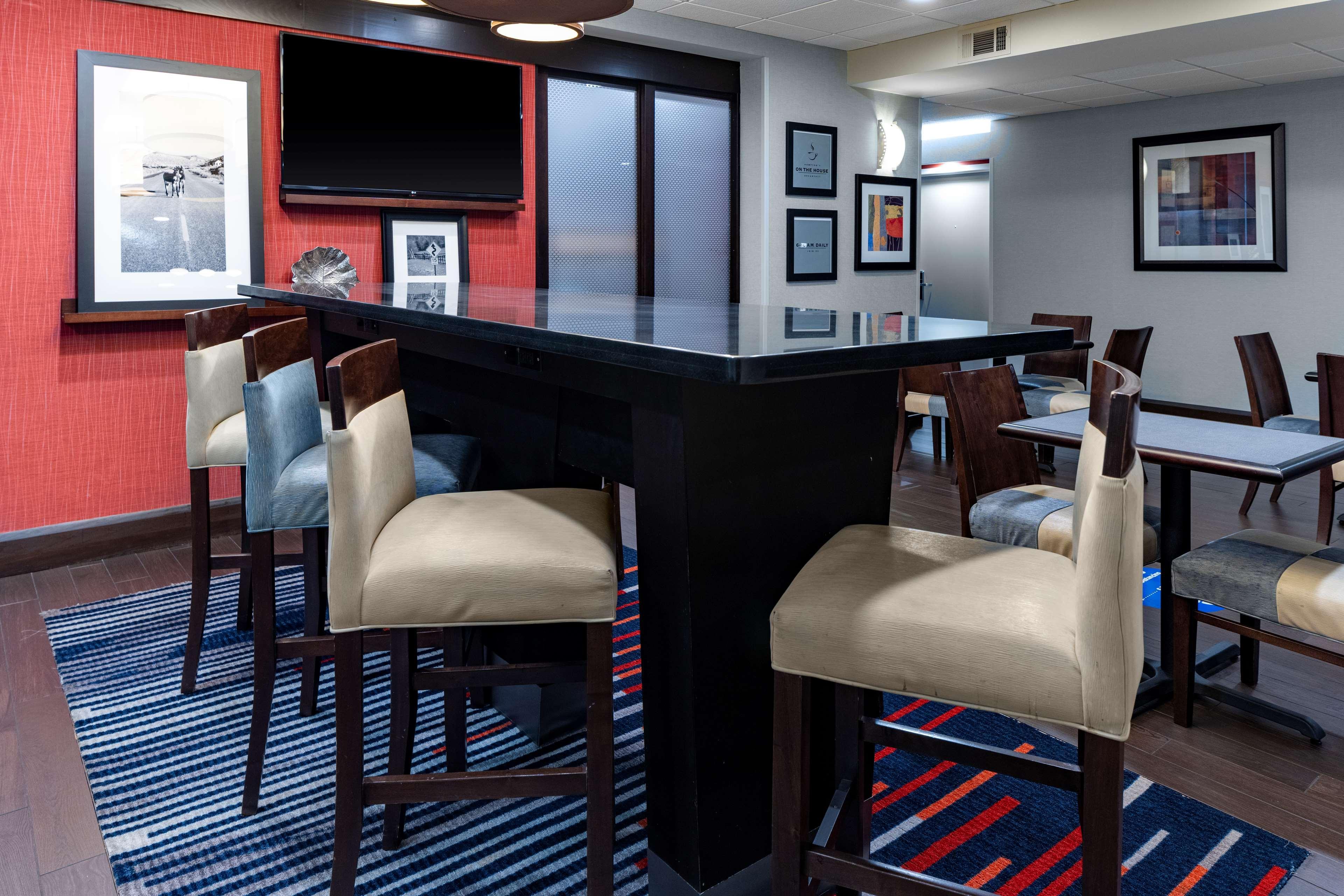 Hampton Inn Columbia Bagian luar foto