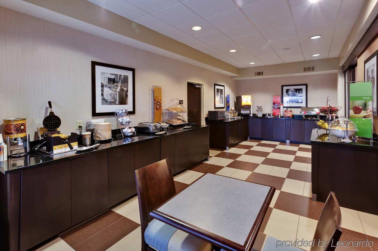 Hampton Inn Columbia Bagian luar foto